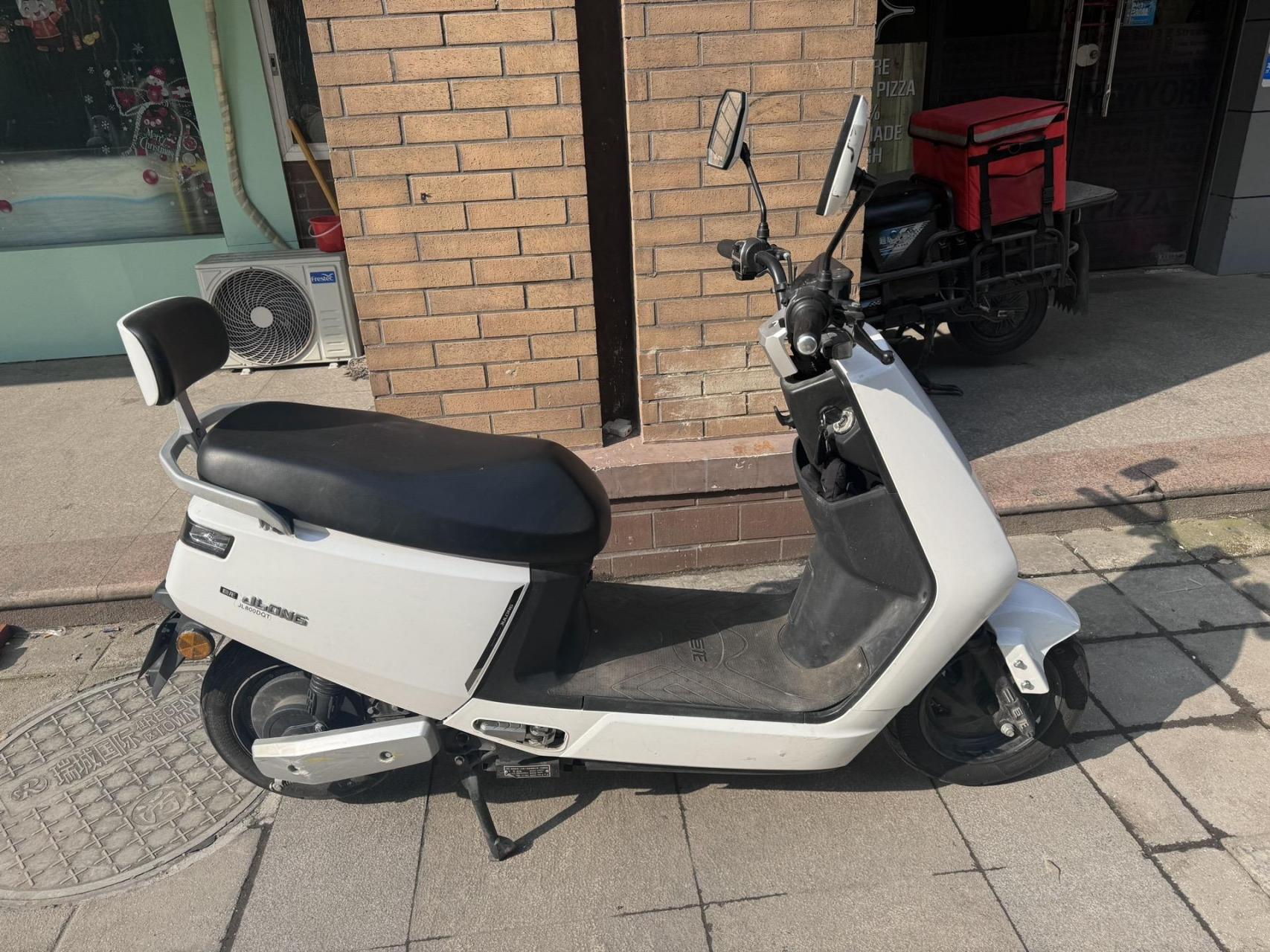 巨龙电动车72v20安,续航40-50km,成色9新,901499