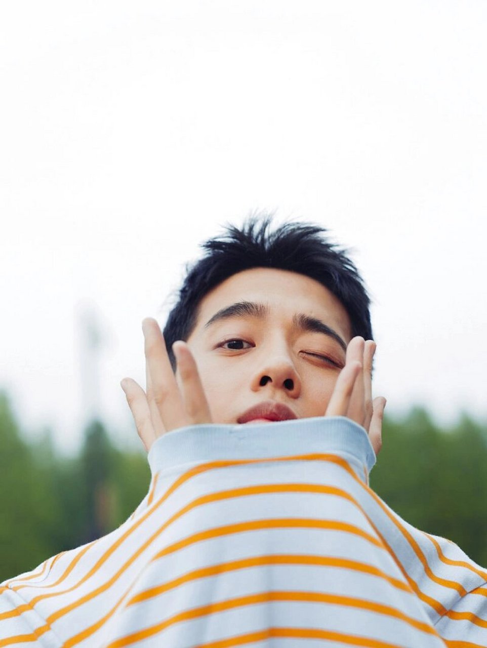 高个子大男孩一枚93 98 【个人资料】 中文名:梁靖康 别名:康康