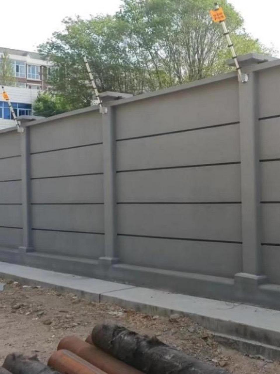 围墙板模具包含墙板模具,立柱模具,柱帽模具,压顶模具,墙板模具为一脱