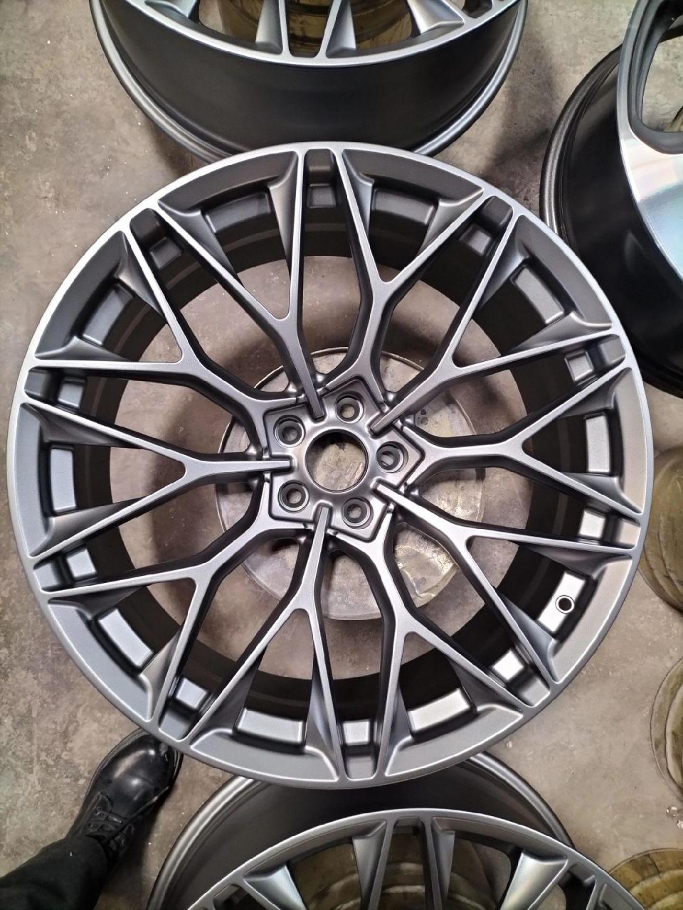 修复各款车型轮毂 涂装  拉丝  漆面  电镀  精抛   校正  焊接  各种