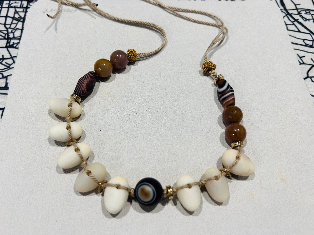 99蒲葵子手串制作——进度80% 磨不动了,先选8颗饱满点的蒲葵子和