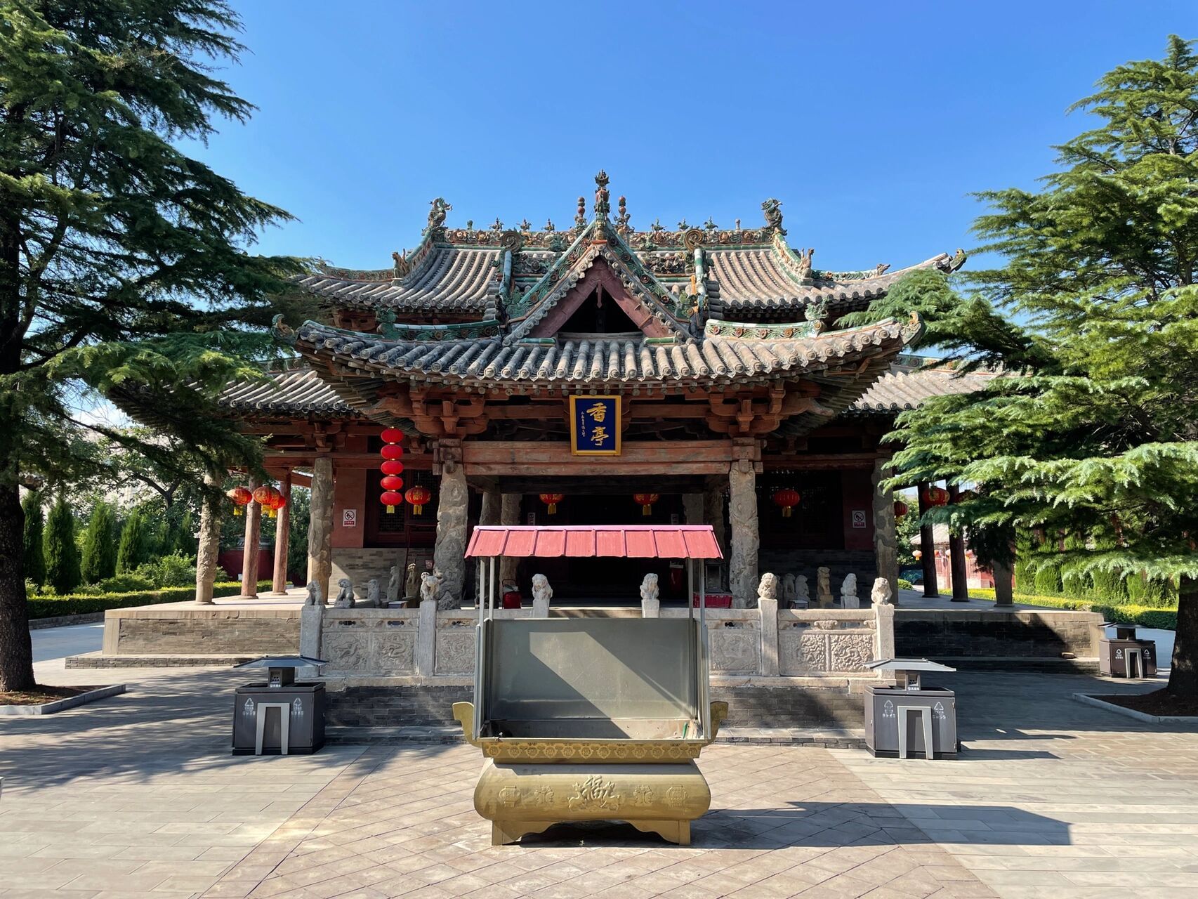 山西运城万荣东岳庙 中华第一木楼——飞云楼 飞云楼位于山西省万荣县