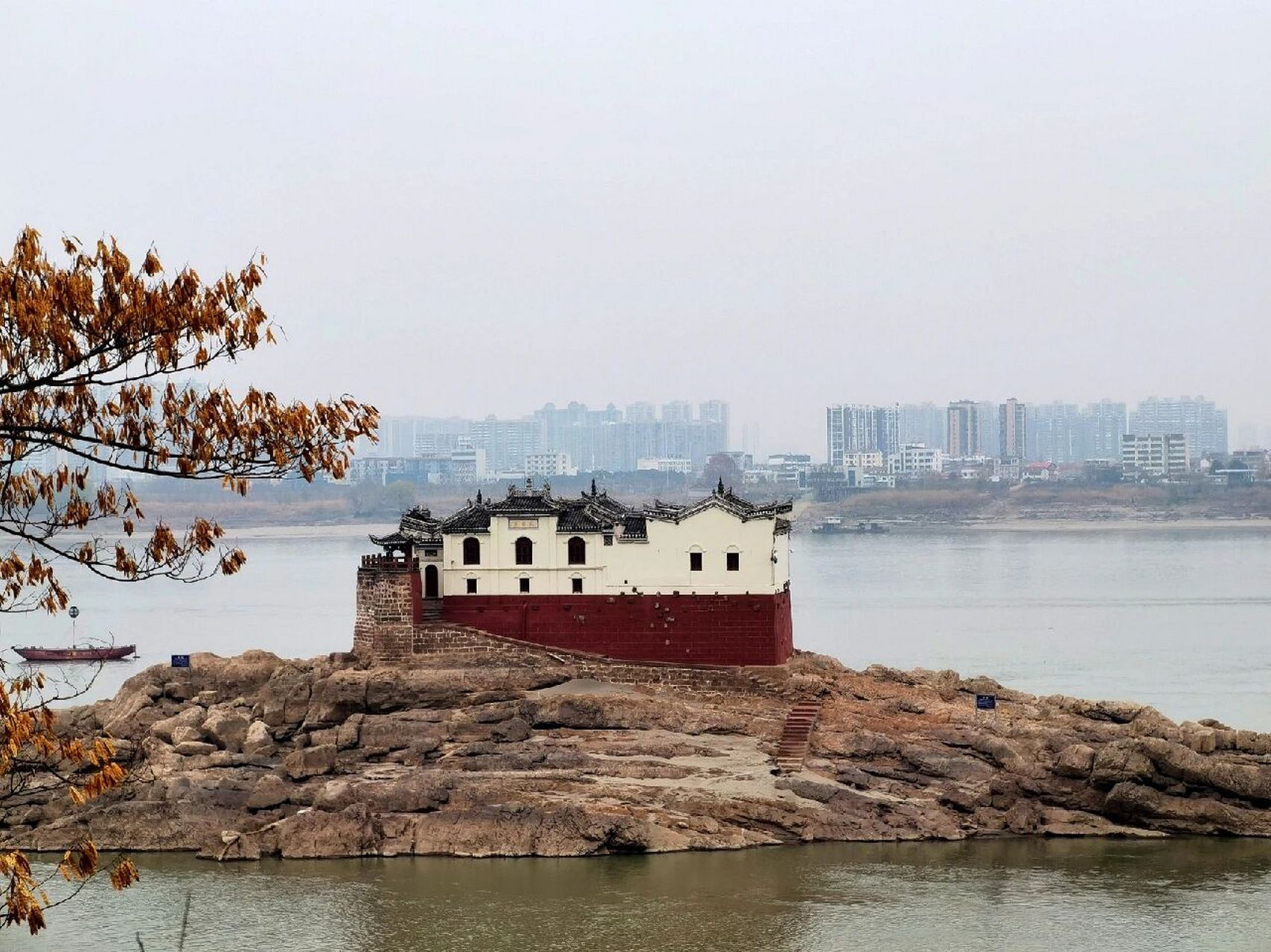 "万里长江第一阁"—鄂州观音阁 郑州自驾 鄂州观音阁,又称"龙蟠矶寺"