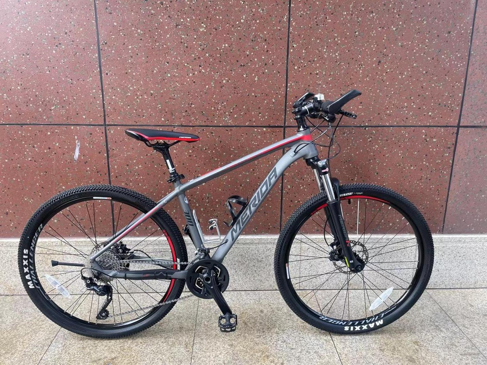 美利达挑战者300,30速线控前叉,17车架,成色很新,2700