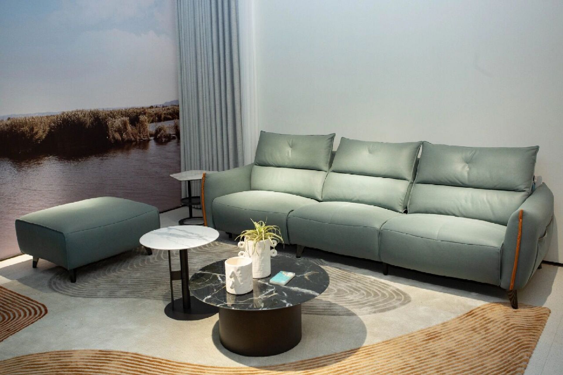 好物推荐 琪辉功能沙发 92这是一款采用现代简约时尚款的功能沙发