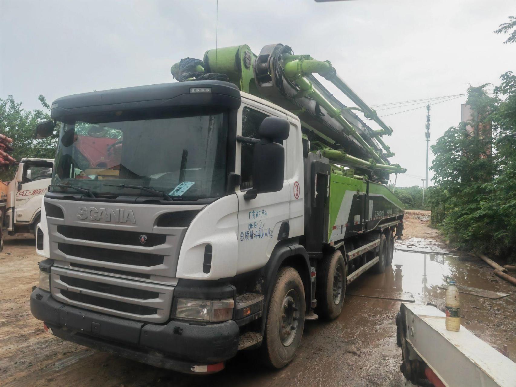 甩卖一台18年中联斯堪尼亚56米泵车,手续齐全不到3