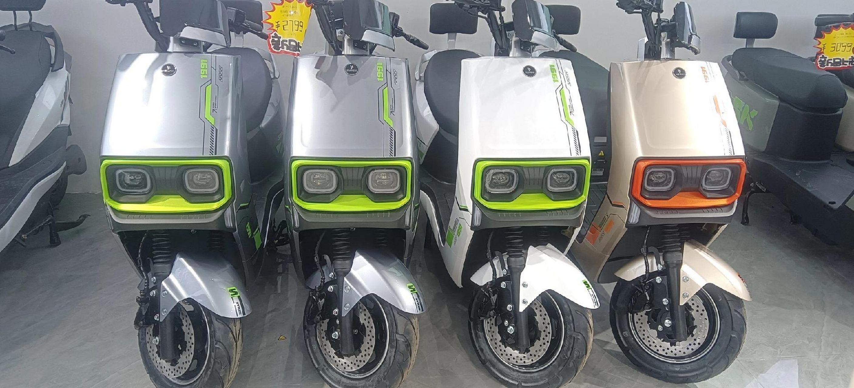 赛克 电动车 48付20电池    60付20电池    72付20电池