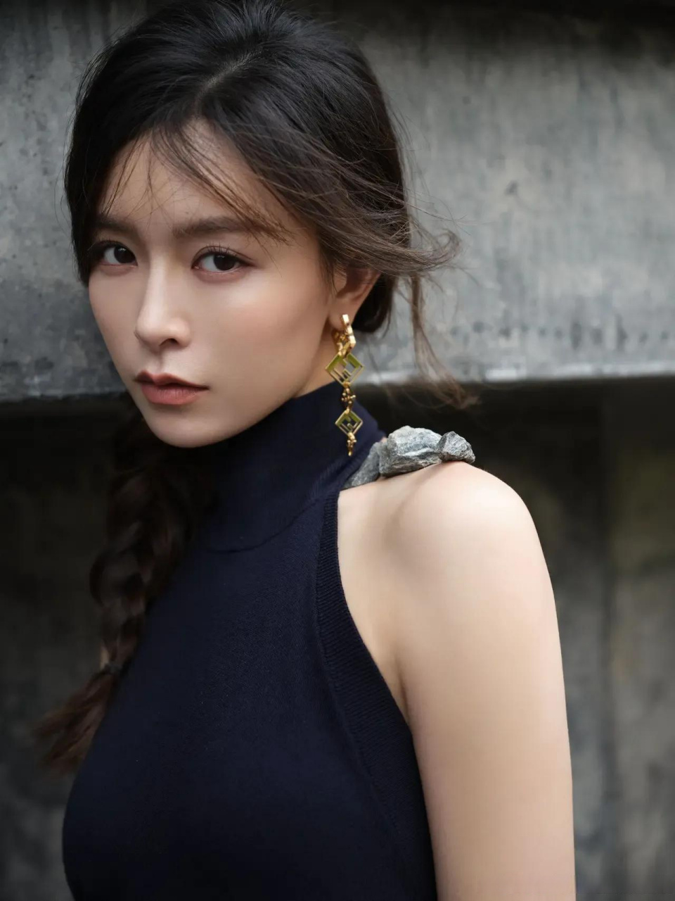 喜欢你的内敛,低调,性格倔强,外冷内热!