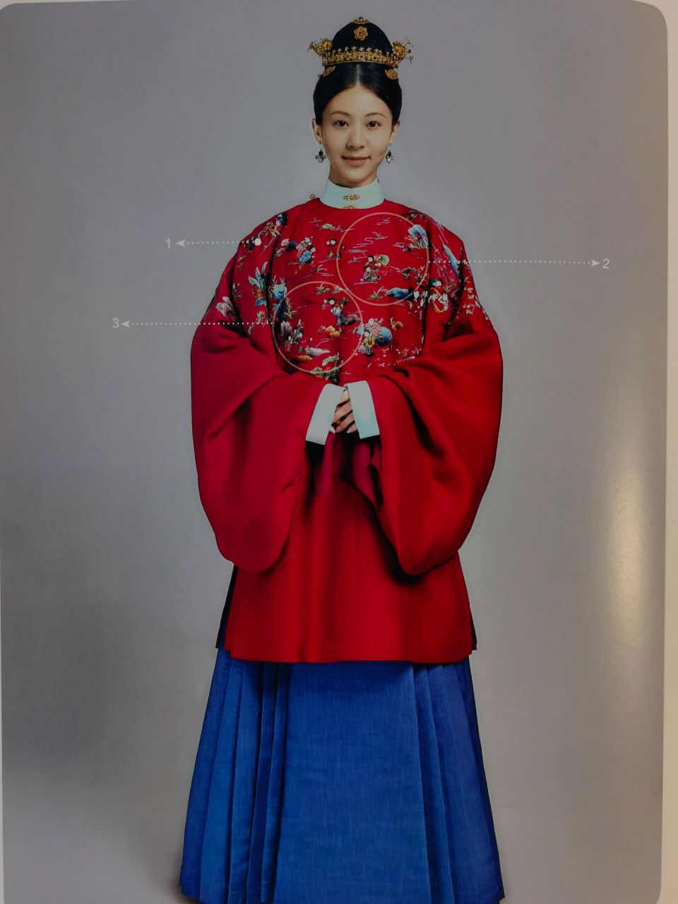 图-:明制汉服 明朝 1368年―1644年 它是中国历史上由汉族人建立的