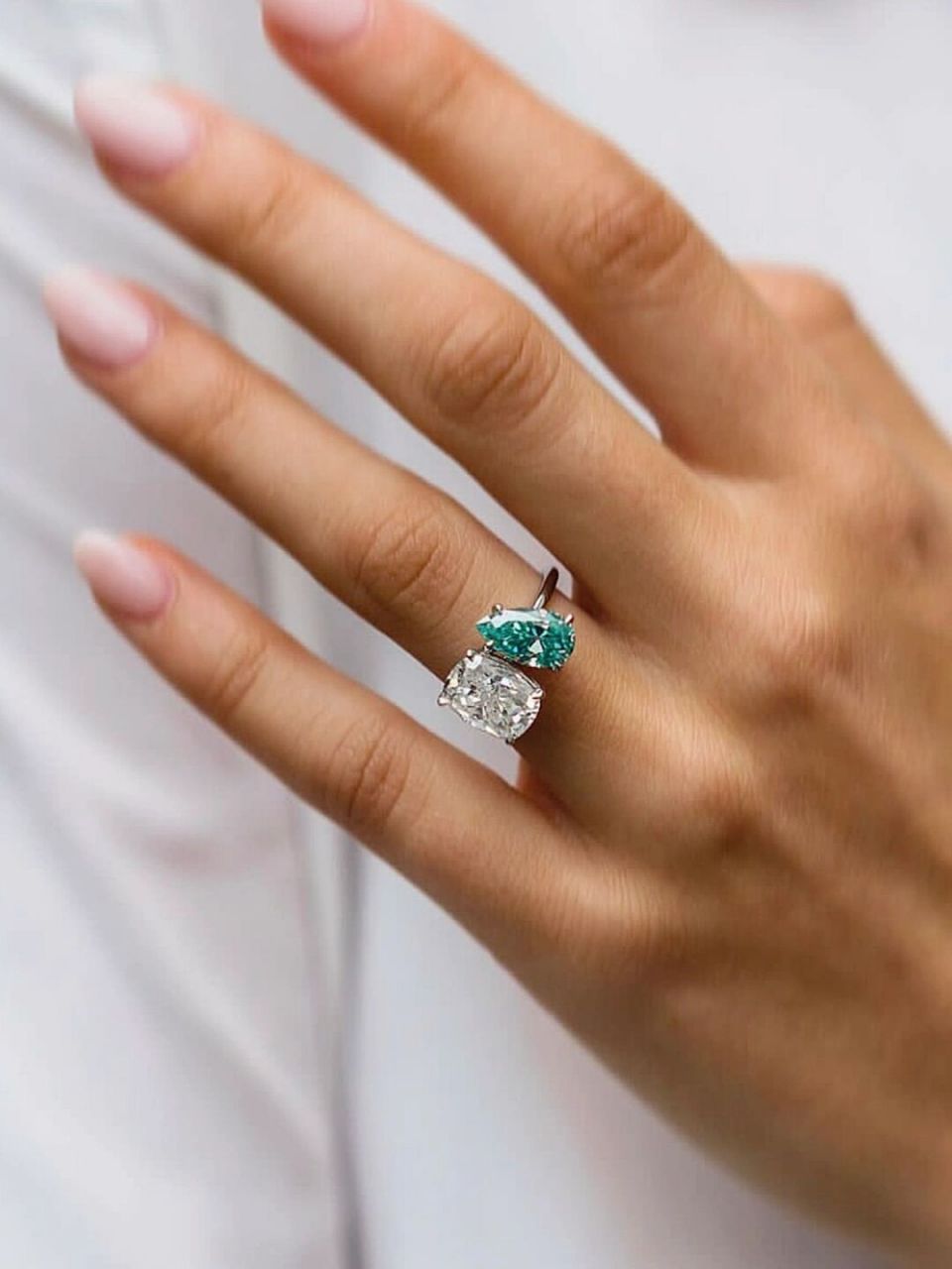 分享一组美国珠宝品牌 east west gem company的双主石戒指 这种双石