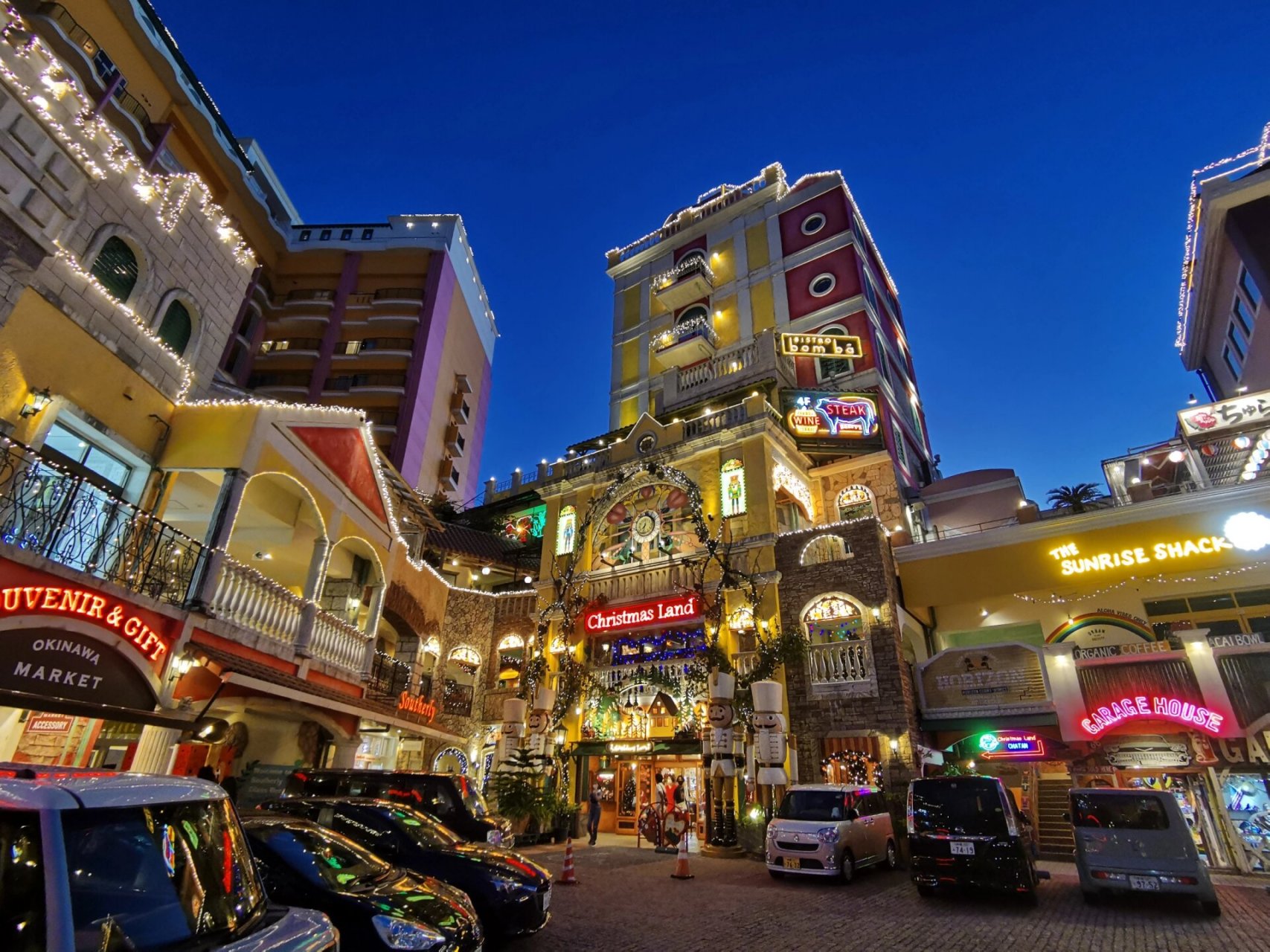 冲绳,必去的几个地方和活动 推荐指数 166万座毛,象鼻悬崖.