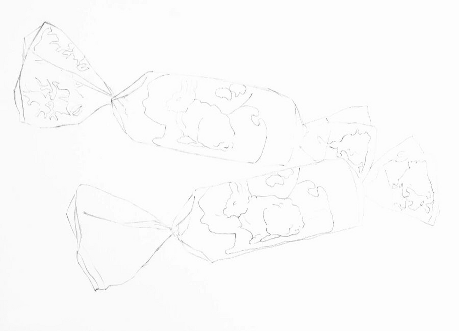 观察大白兔奶糖的造型特点,了解大白兔奶糖的色彩组成,用彩绘的方式