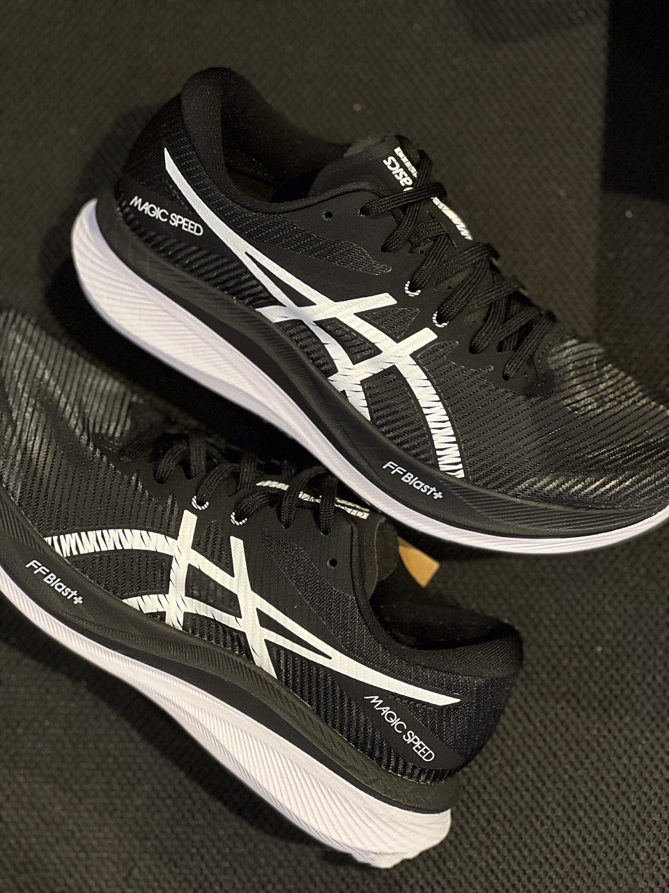 亚瑟士竞速型碳板跑鞋magic speed 3 asics亚瑟士竞速型碳板跑鞋magic