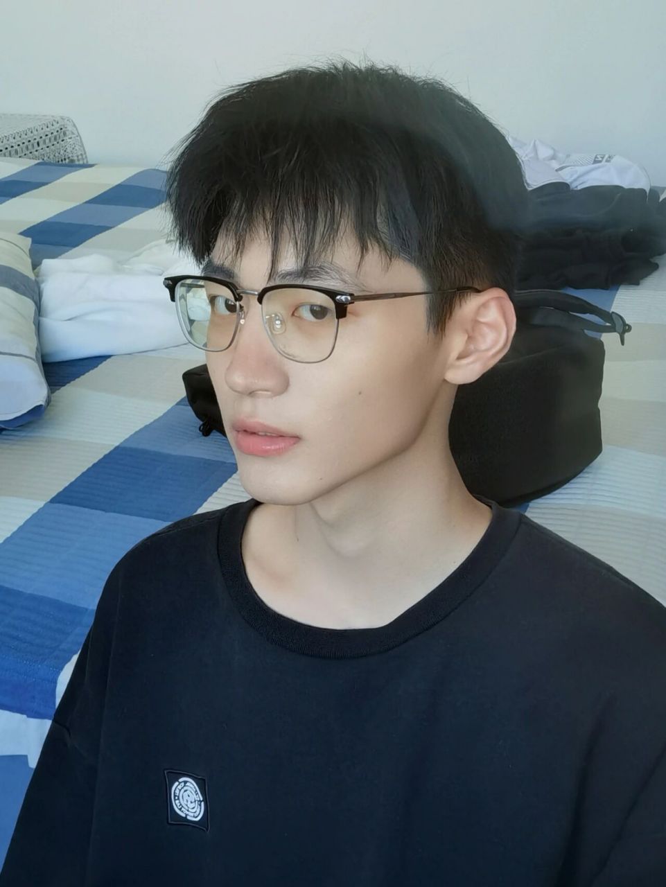 正侧脸两种风格 你pick哪一个呢