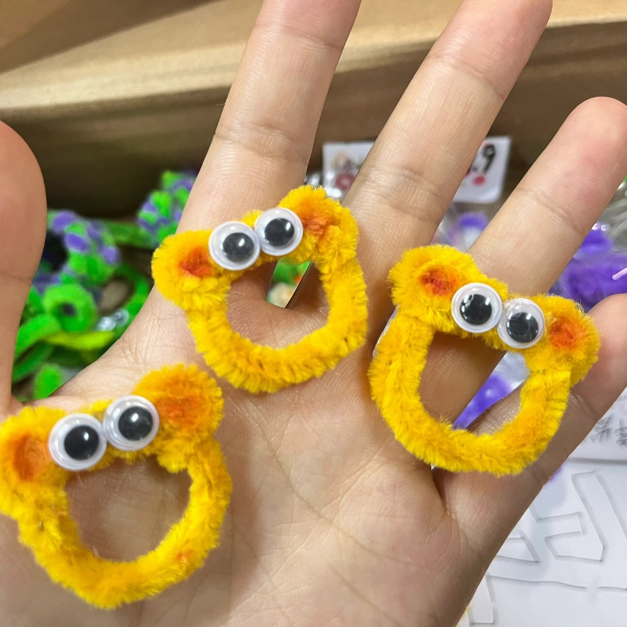 扭扭棒小熊戒指教程分享 扭扭棒彩色96小熊93戒指95 我用的扭扭