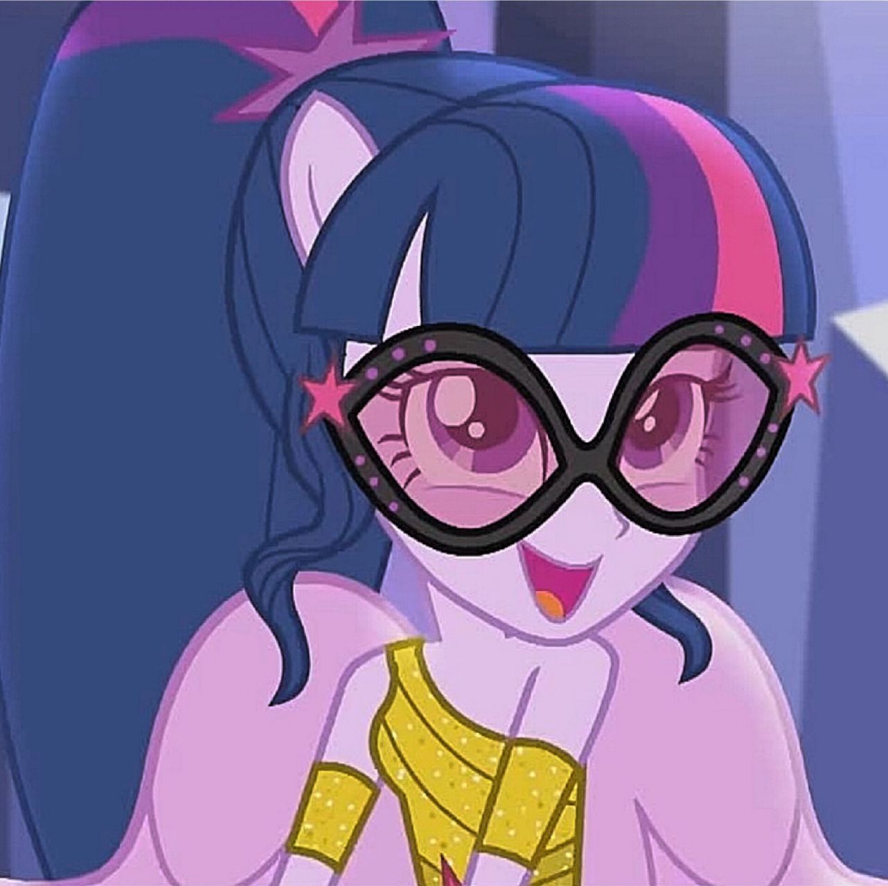 盘点小马国女孩中那些很小众的头像     小马国女孩中的小众头像,拿