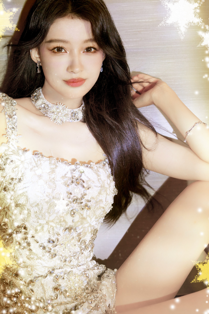 孙怡超话 7615片片雪花堆积78凝结成闪耀冰晶06飘飘起舞 冷艳