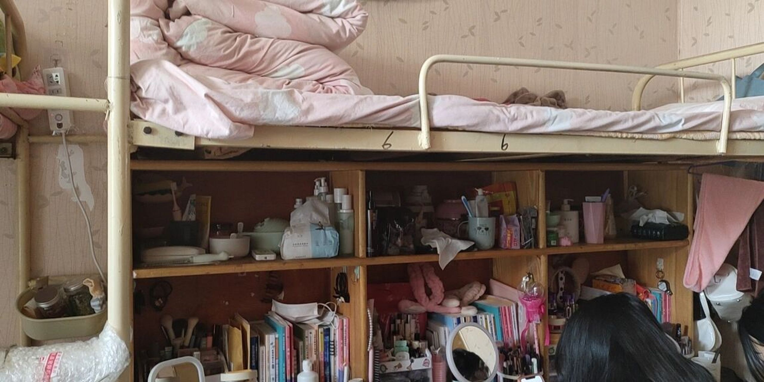关于平职 校区问题,平顶山工业职业技术学院目前只有一个校区 寝室
