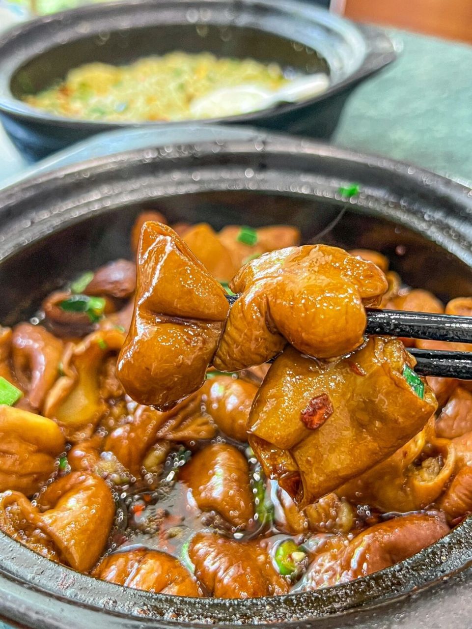 臭豆腐 大肠煲 米饭98真的堪称一绝6015 来回70公里真的太拼了!