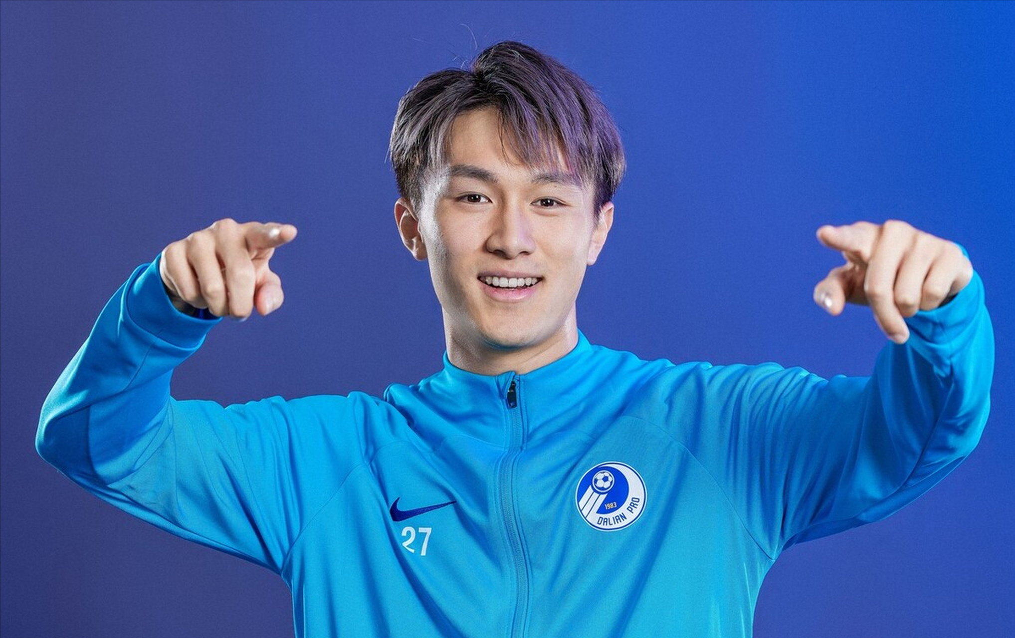 大连人##中超联赛##燃烧我的六月# 祝杨鹏举生日快乐!