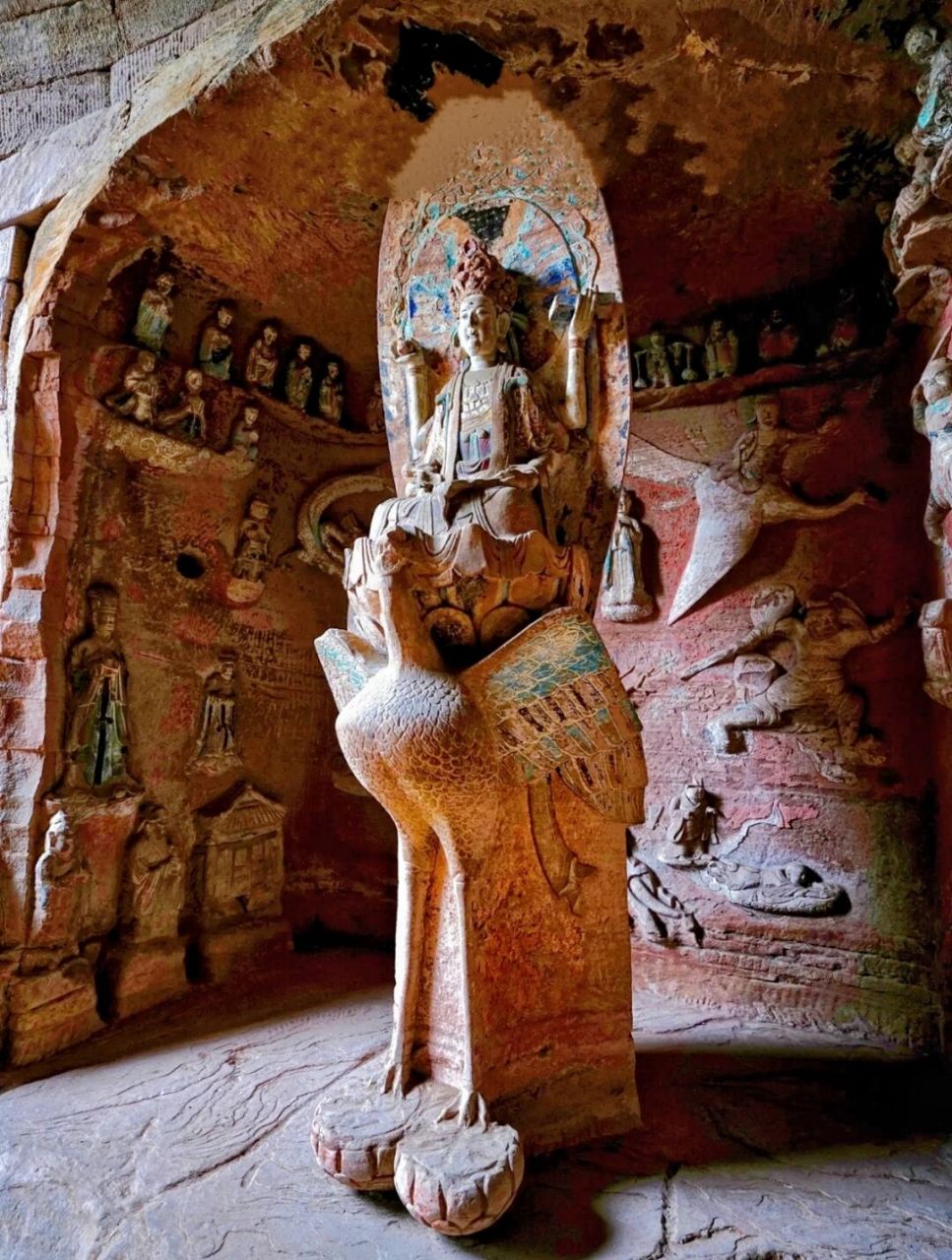 重庆石门山石刻|紧闭的大门挡不住访古热情 很多人知道大足石刻一定是