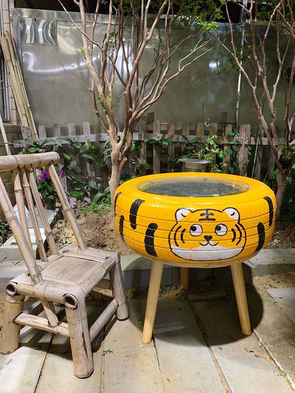 轮胎改造# 分享diy茶几 上个月帮学校画了将近20个轮胎 看似简单实际