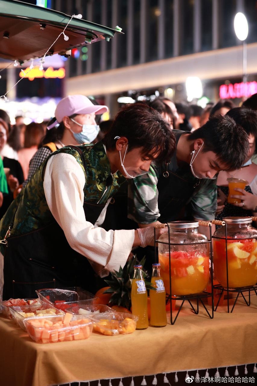 天天向上##天天向上全员出摊长沙夜市#十点来看我摆摊啦!不见不散!