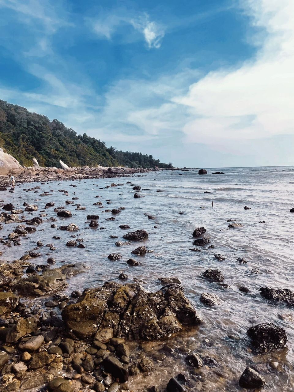 中山人周边的海滩都去过了,继续往远一点的沙滩9215就选了茂名啦