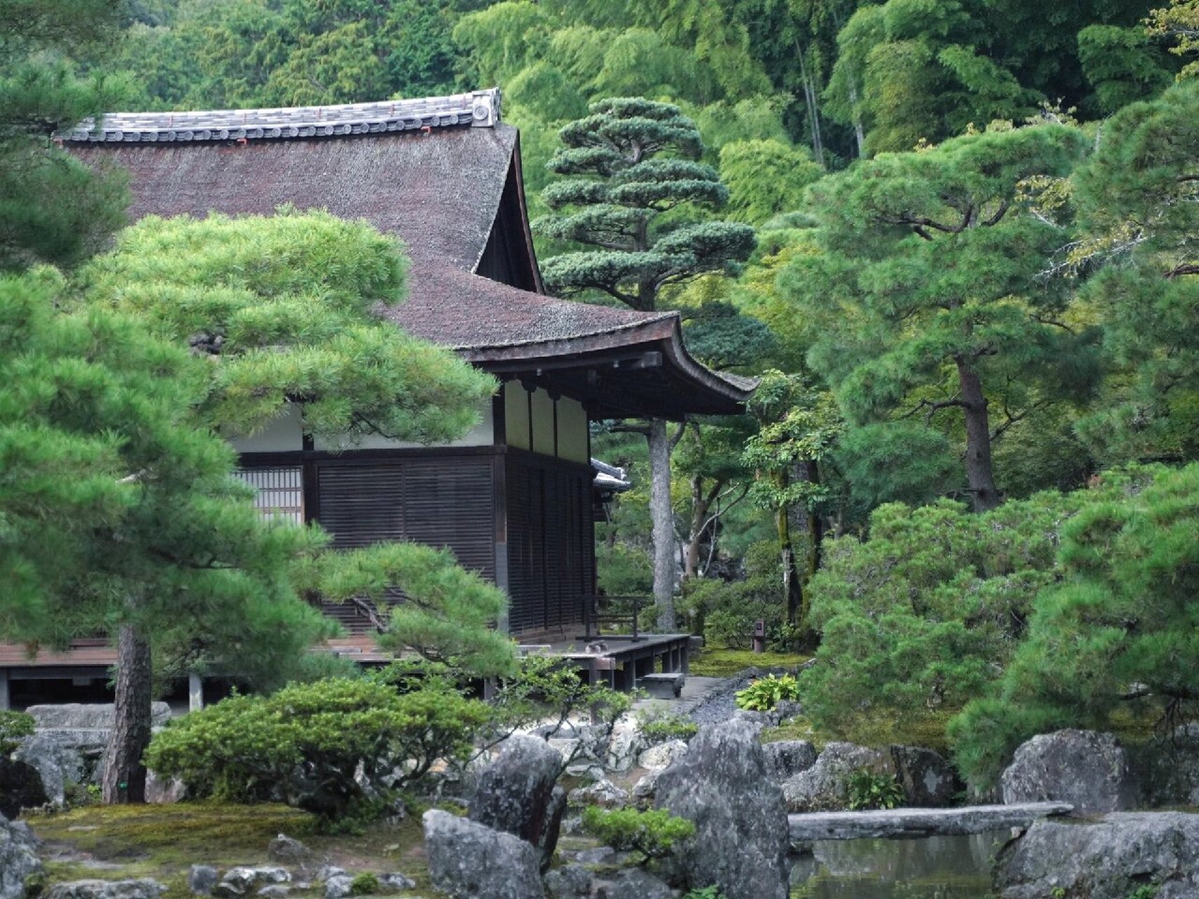 kyoto银阁寺(慈照寺) 现代几何造型的枯山水(只用白砂) -向月台,与