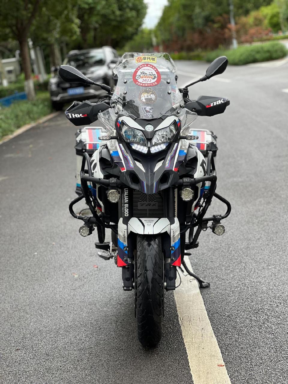 贝纳利金鹏502摩托车 贝纳利金鹏502摩托车,2020年上牌,行驶里程仅