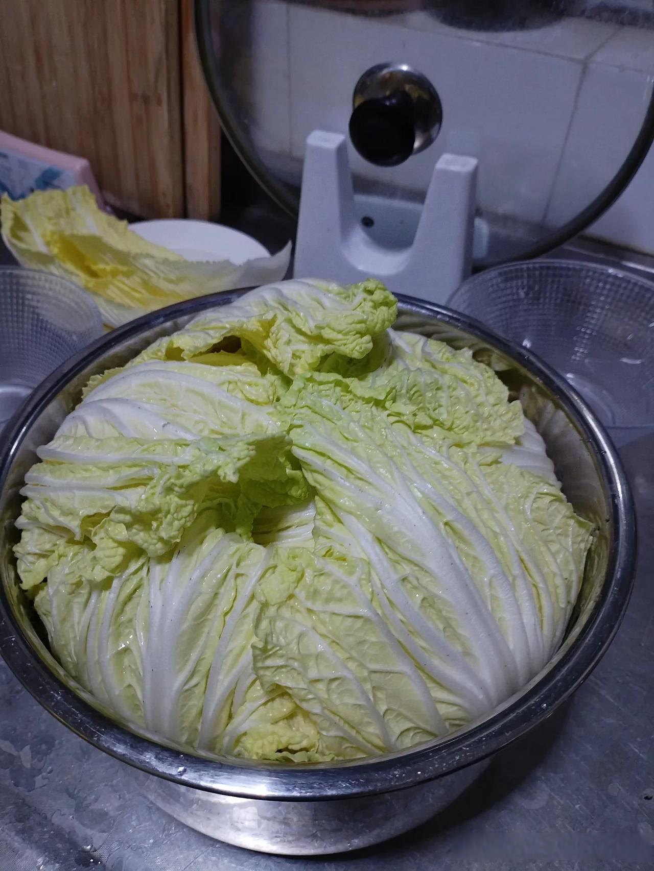晚饭时突然想起过年时一道红遍全网的博山菜博山酥锅一时兴起就想