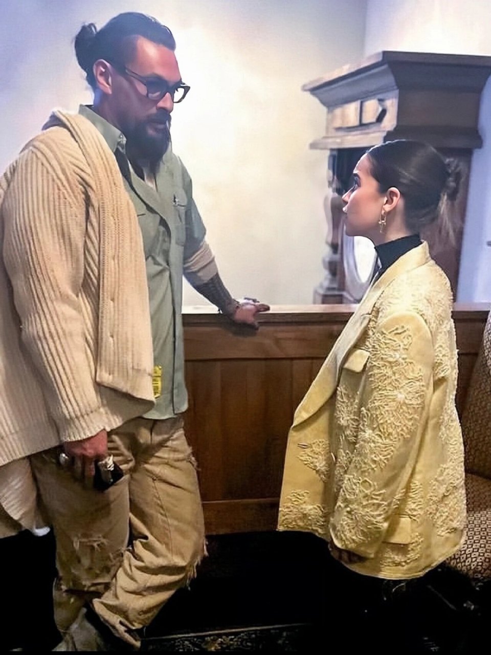 龙妈和马王重聚 近日龙妈和马王扮演者出席活动重聚