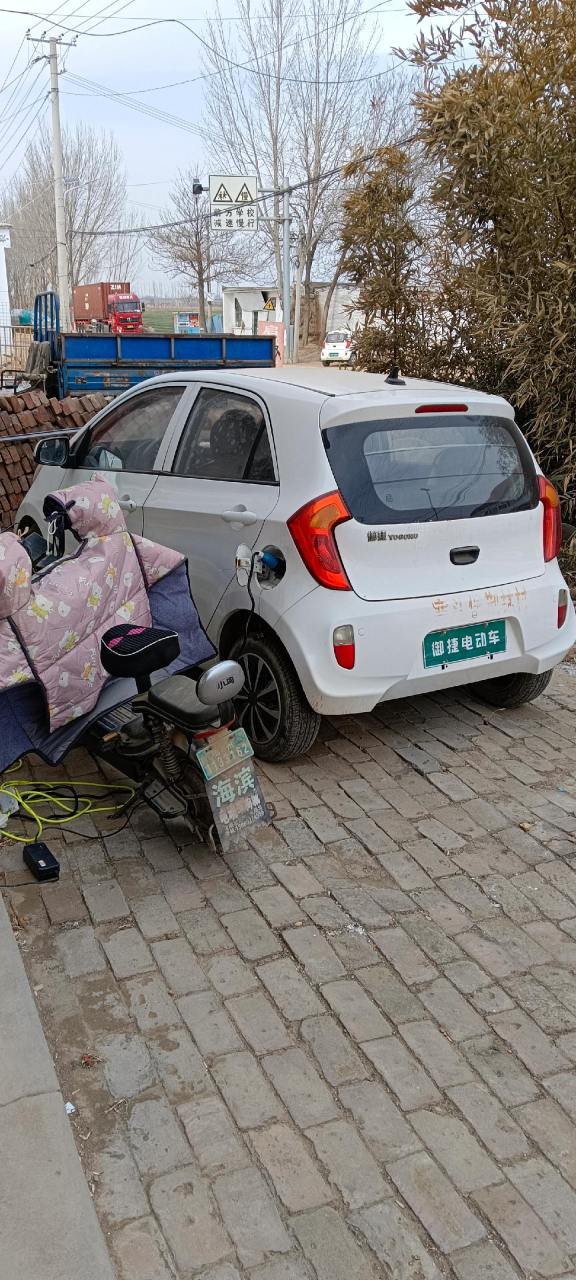 御捷330 油电两用 有倒车影像 新安装的柴油取暖 能跑50公里左右