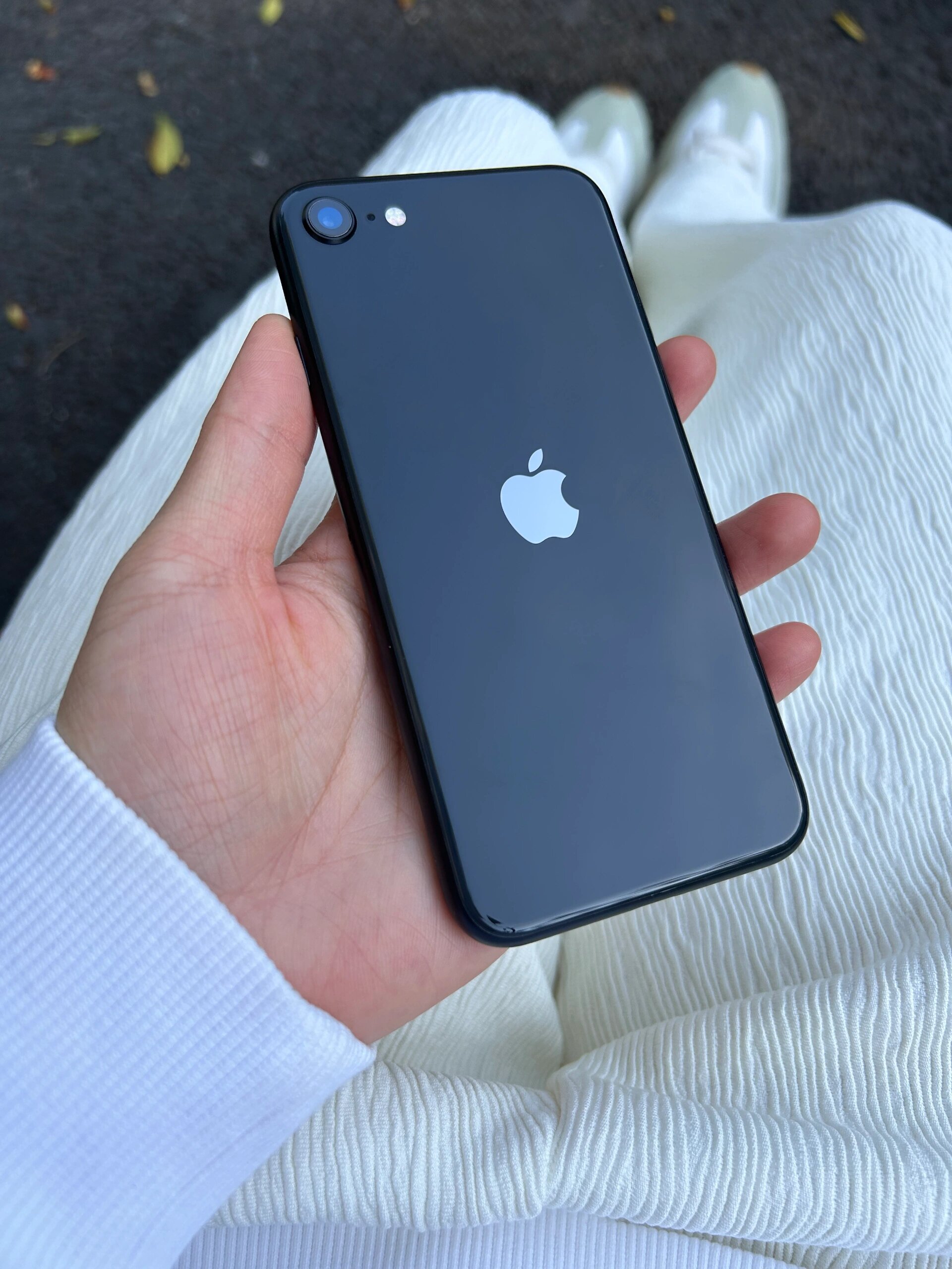 八百多的苹果se2千元内性能最好的手机