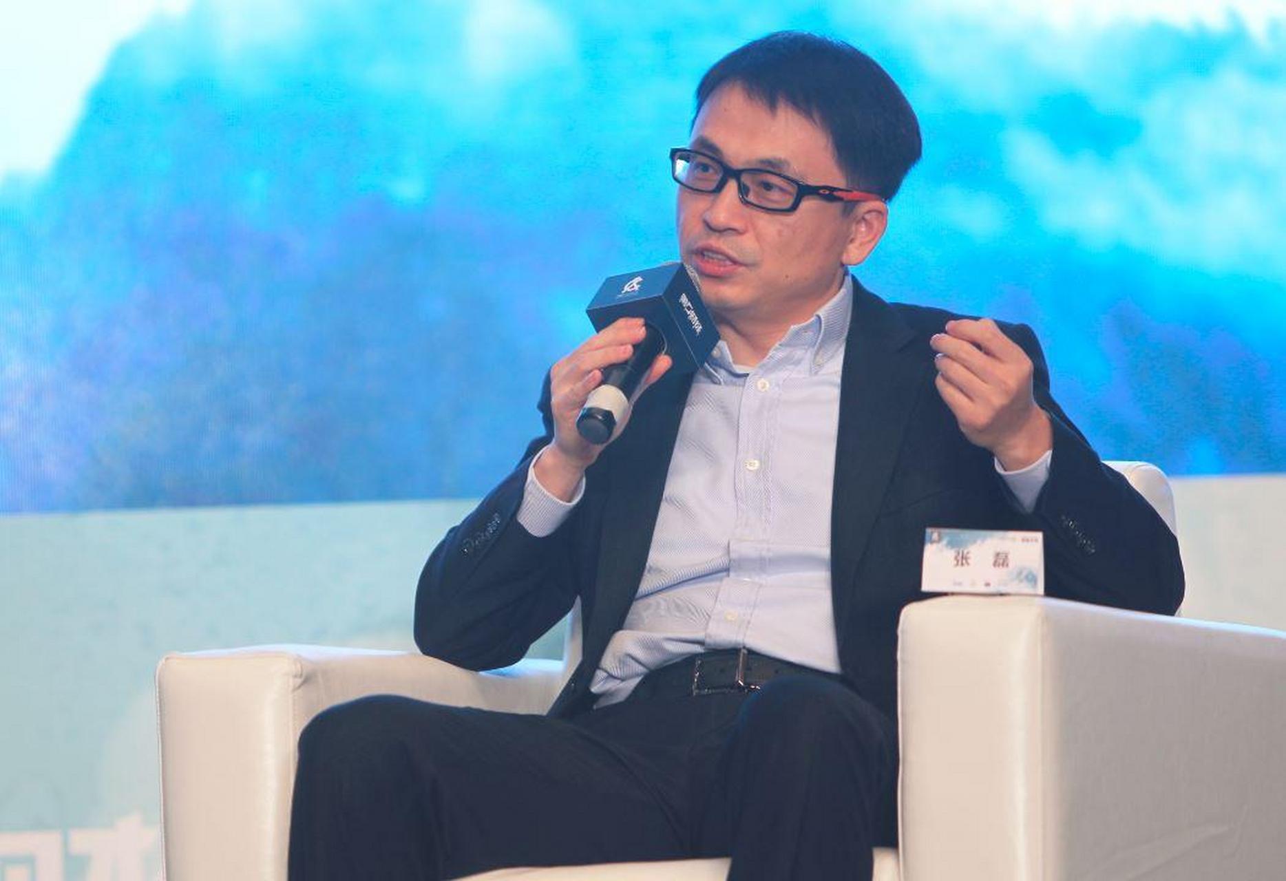 2016年,高瓴资本的老板张磊来到格力,对董事长董明珠说:"我给你416亿