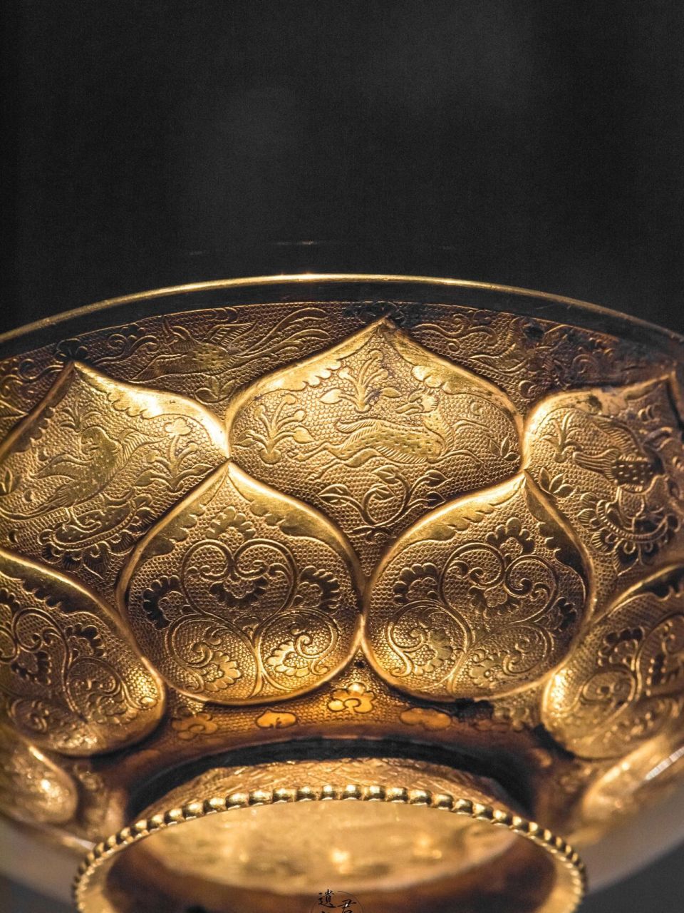 大唐最漂亮的金碗,鸳鸯莲瓣纹金碗 陕西历史博物馆藏·唐代鸳鸯莲瓣纹