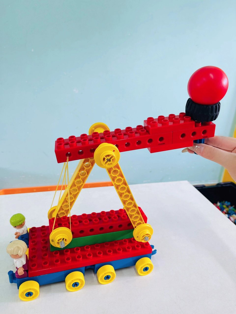 乐高大颗粒·投石车 大颗粒作品《投石车》 本期所学知识:杠杆原理