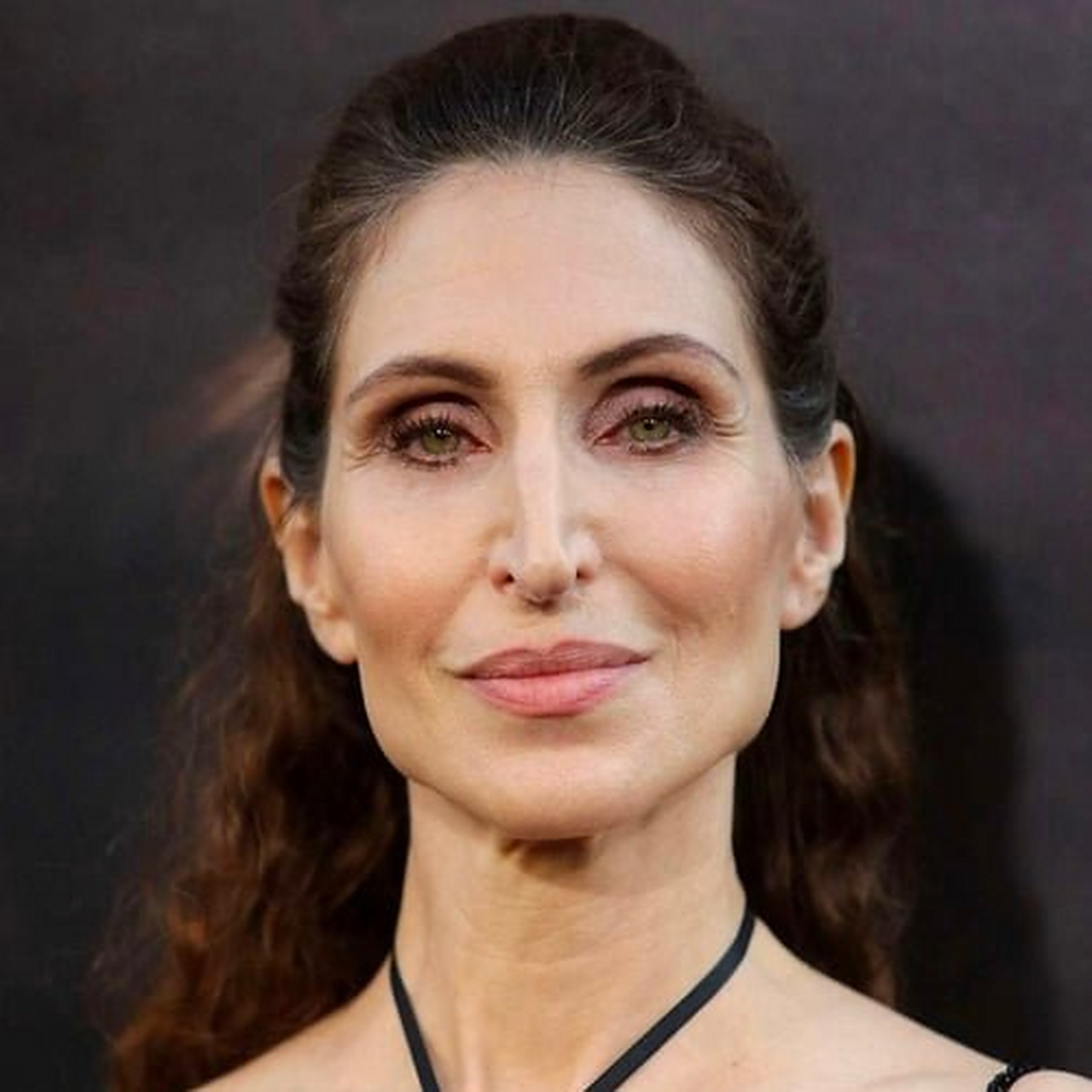 "#招魂#"宇宙修女饰演者邦妮·阿伦斯状告华纳,表示