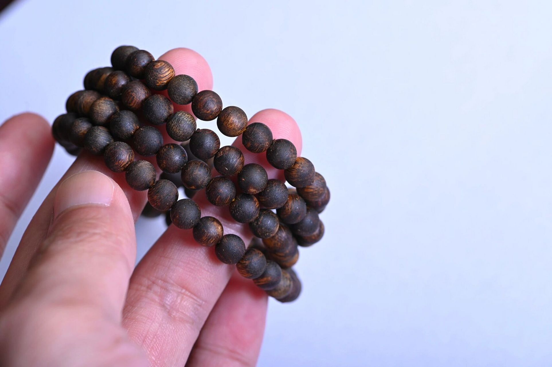 处在沉香金字塔顶端的白棋楠到底是什么味道 市面上的白奇楠以越南