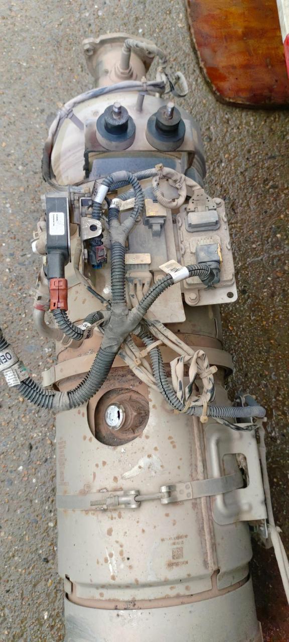 这就是传说中的国六排气管.也是后尾上面最贵的一个配件高达上万.