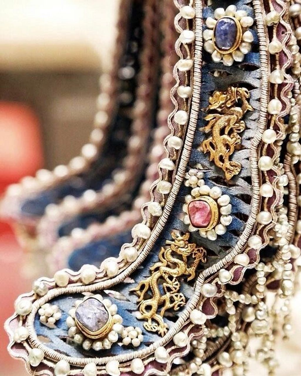 北京定陵出土明孝靖皇后六龙三凤冠 北京定陵出土明孝靖皇后六龙三