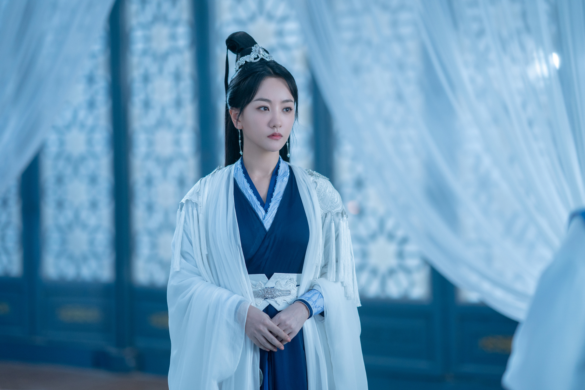 杨蓉#电视剧护心# 咔嚓92是谁的绝美剧照?是素影@杨蓉 的!