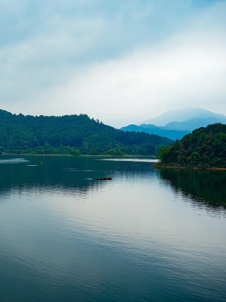 诸暨东白湖99险被车撞也要去看的山水秘境6015 首先,这是一张