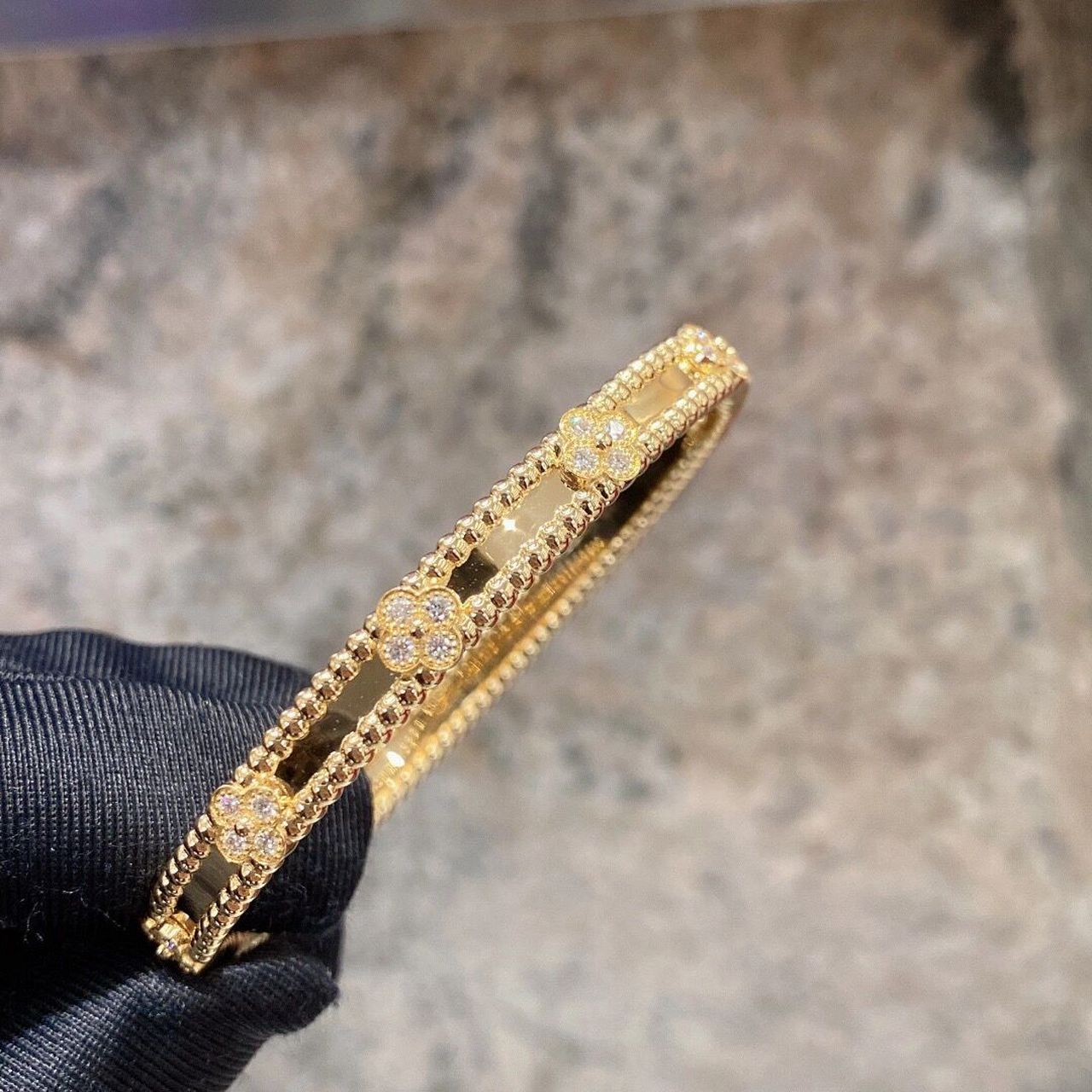 一眼万年的梵克雅宝黄金万花筒手镯 vca/梵克雅宝perlee sweet