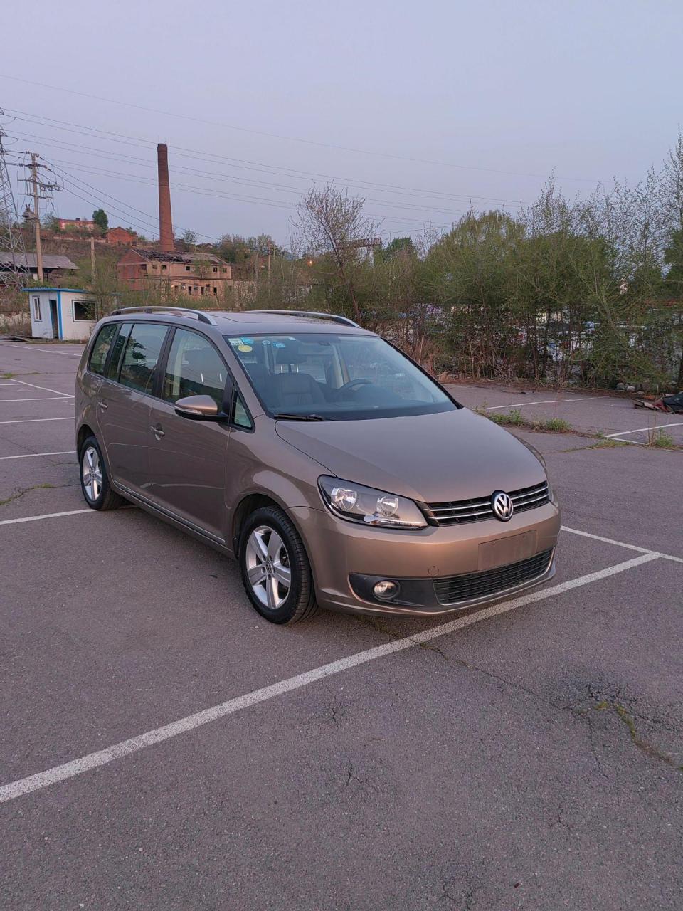 2015年上牌大众途安,1.