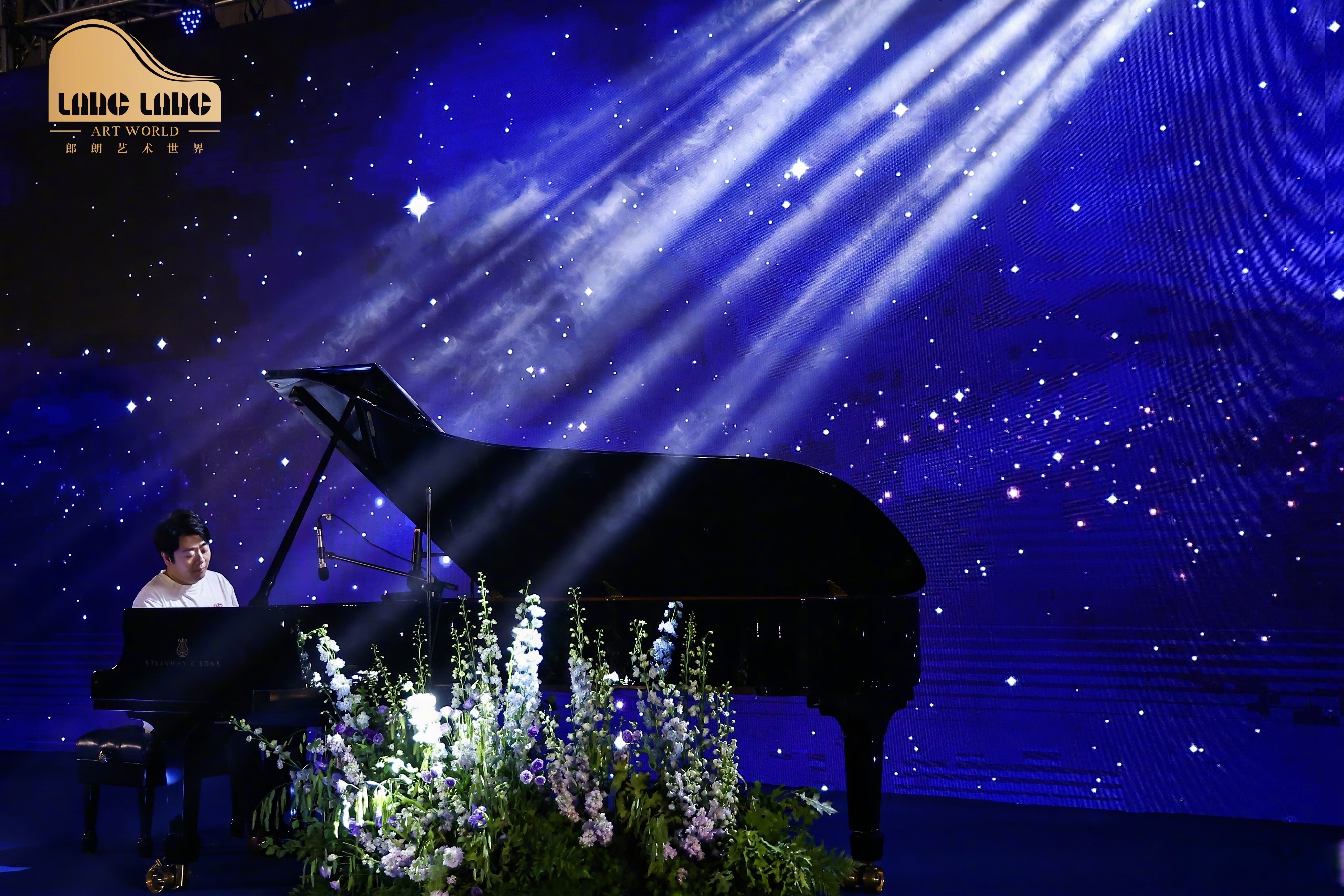 不知不觉我在杭州的钢琴学校:郎朗杭州艺术世界已经第六年了.