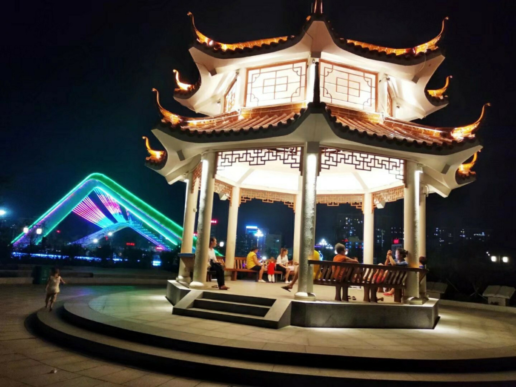 廉江打卡地游玩廉江樱花公园攻略 廉江最大的型的开放式免费公园,就