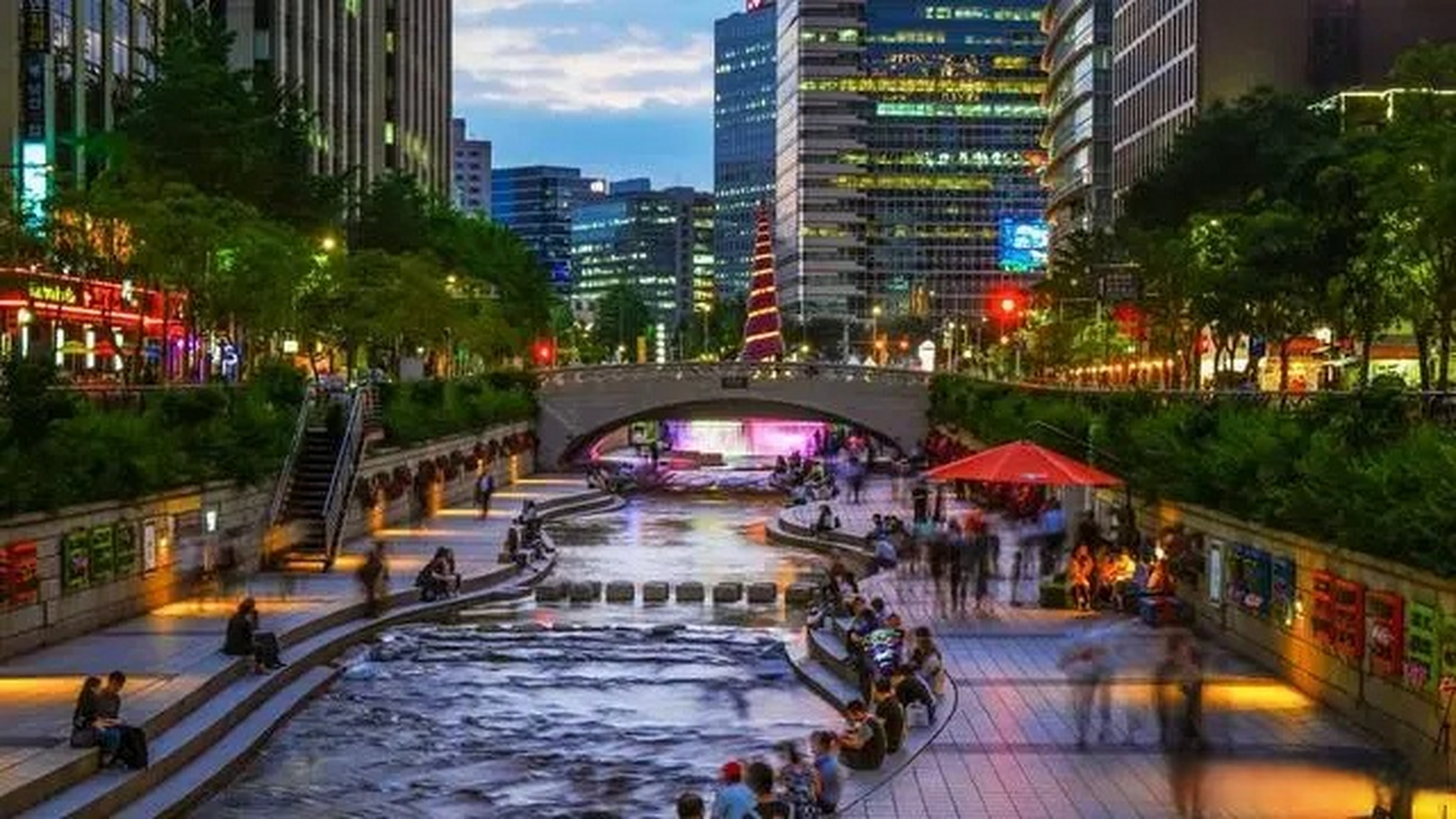 【韩国2月接待外国游客同比增115%】据韩国观光公社(旅游发展局)29日