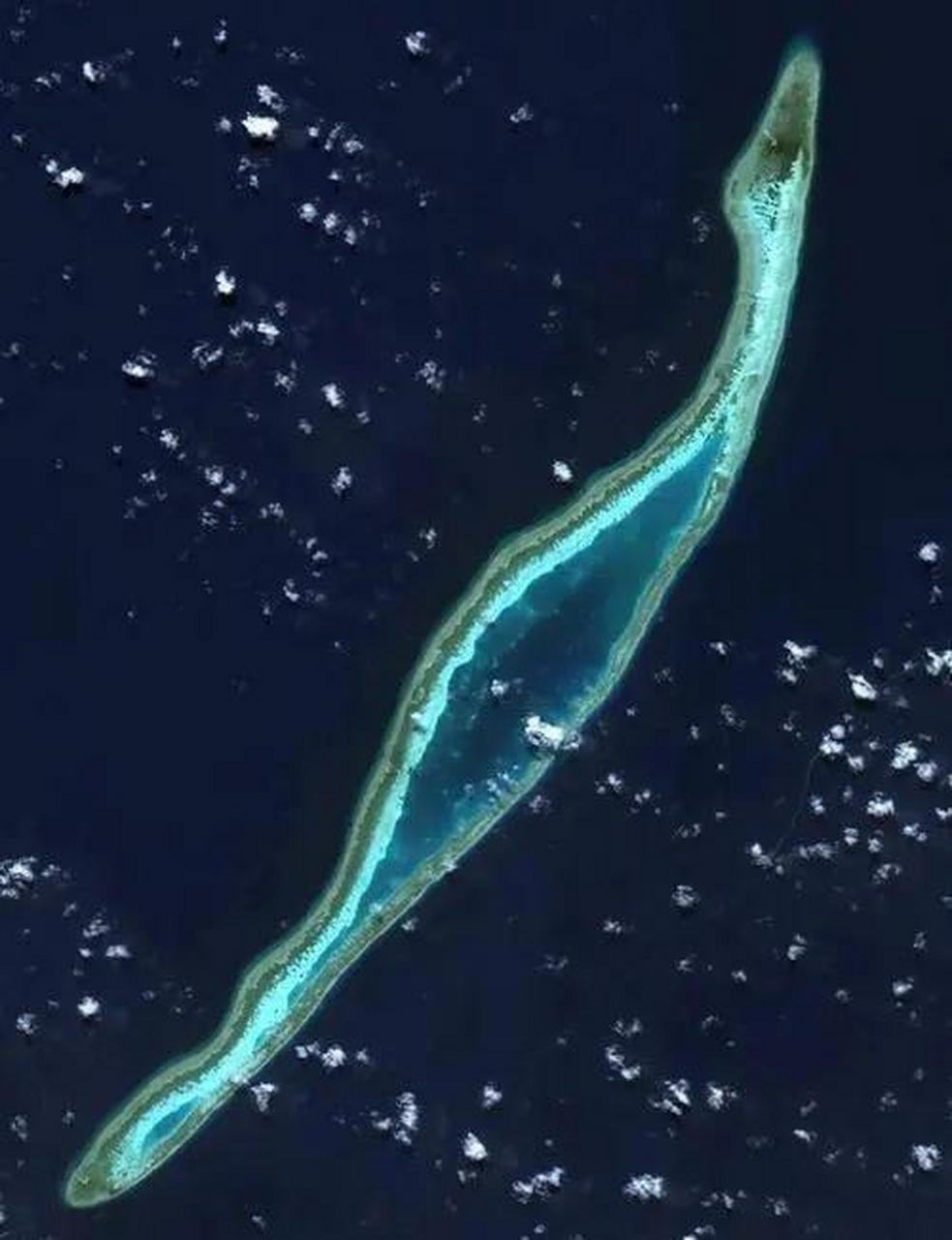 火冒三丈,图一为柏礁现状,别人已经动手了哦——这可以说是南沙条件最