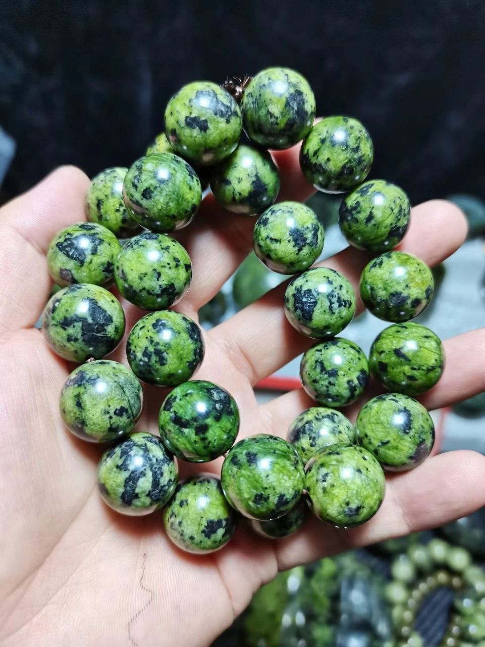 藏玉药王石手串 藏玉药王石精品西瓜绿能量养生保健